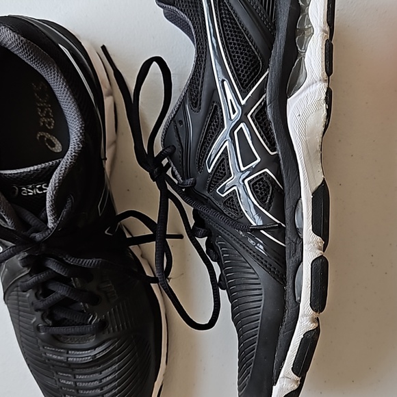 ASICS womens size 9 - Picture 2 of 10